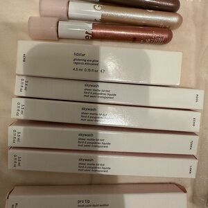 Glossier Eye care Set of 8 shadows + Protip eyeliner retails for over $220!